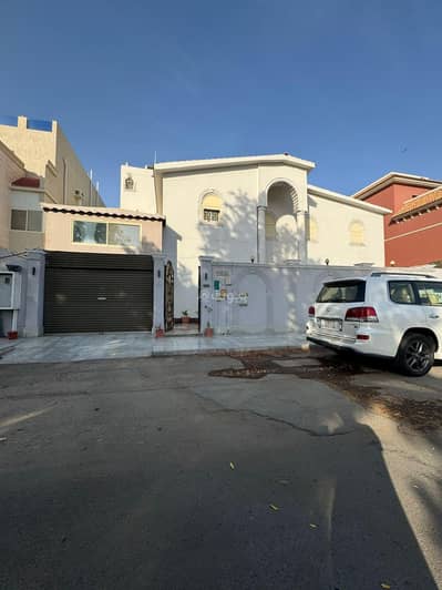فیلا 9 غرف نوم للايجار في شمال جدة، جدة -  فيلا فاخرة للإيجار في حي المحمدية – بمسبح وتكييف مركزي وموقع مميز
