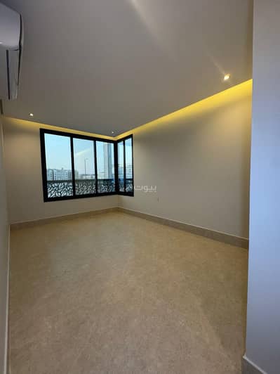 5 Bedroom Flat for Sale in Al Tahliyah, Al Khobar - Apartment for sale in Al Tahliyah, Al Khobar