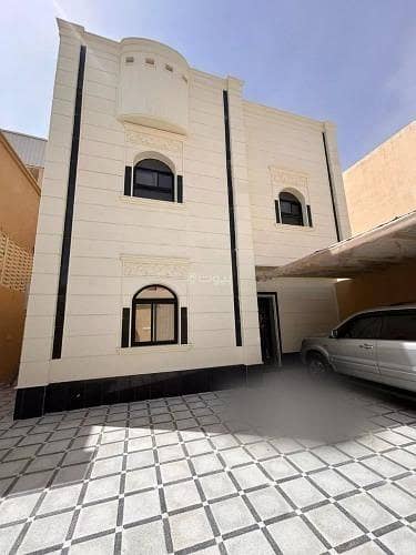 4 Bedroom Floor for Sale in East Riyadh, Riyadh - Floor For Sale in Qurtubah, Riyadh