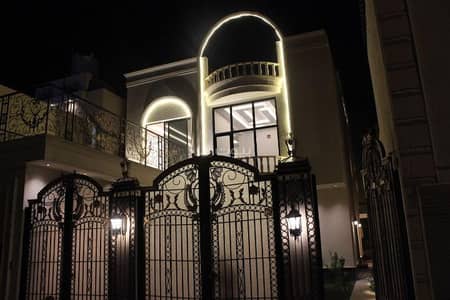 5 Bedroom Villa for Sale in North Riyadh, Riyadh - For sale: a luxurious villa with a hall and an apartment. 5 Bedroom Villa for Sale in North Riyadh, Riyadh - For sale: a luxurious villa with a hall and an apartment.