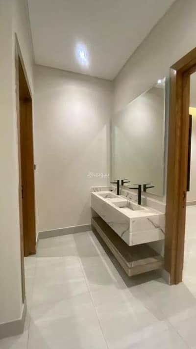 6 Bedroom Villa for Sale in West Riyadh, Riyadh - Villa For Sale in Al Uraija Al Gharbiyah, Riyadh