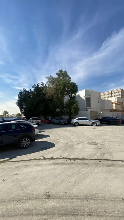 10+ Beds Villa for Sale in North Riyadh, Riyadh - Villa for Sale in Al-Sahafah – Prime Corner Location