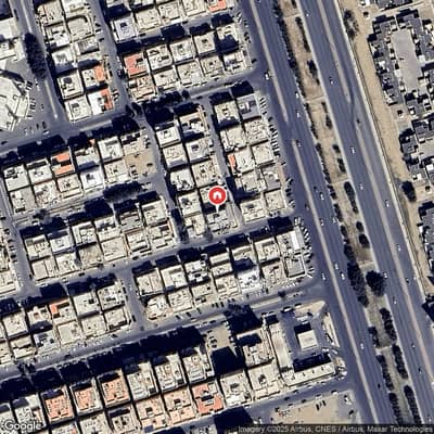 Residential Building for Sale in North Jeddah, Jeddah - A new building for sale in a prime location Residential Building for Sale in North Jeddah, Jeddah - A new building for sale in a prime location