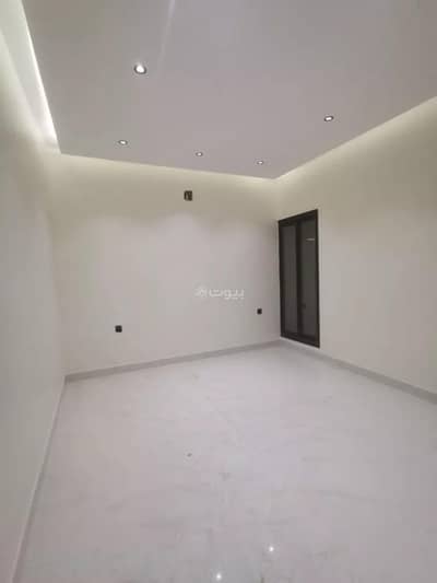4 Bedroom Floor for Sale in East Riyadh, Riyadh - Single-Story Home for Sale Located on Abdulqader Bin Al-Naqeeb Street , Al-Qadisiyah District , Riyadh City , Riyadh Region .