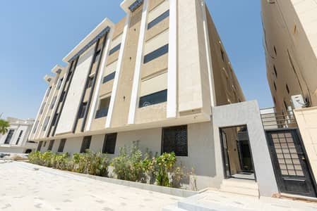 Studio for Rent in North Riyadh, Riyadh - Fully furnished studio with an outdoor seating area
