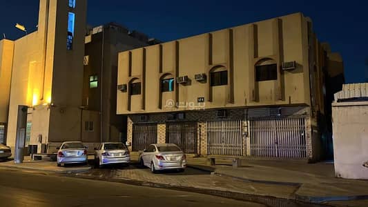 عمارة سكنية 11 غرف نوم للايجار في جنوب الرياض، الرياض - عمارة للإيجار