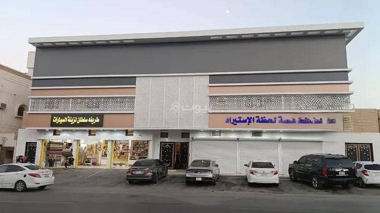 عمارة للبيع في شارع خديجة بنت خويلد, حي العريجاء الغربي, مدينة الرياض عمارة للبيع في شارع خديجة بنت خويلد, حي العريجاء الغربي, مدينة الرياض