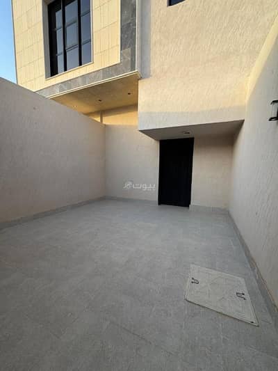 4 Bedroom Flat for Sale in East Riyadh, Riyadh - Penthouse for sale in Al Janadriah, Ghusoon with excellent area, 4 bedrooms, modern finishing, and a distinguished location. 4 Bedroom Flat for Sale in East Riyadh, Riyadh - Penthouse for sale in Al Janadriah, Ghusoon with excellent area, 4 bedrooms, modern finishing, and a distinguished location.