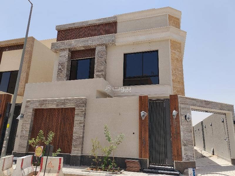 A villa with an internal staircase and an apartment in the Al-Rimal neighborhood, enjoying an excellent location near all services and main roads. A villa with an internal staircase and an apartment in the Al-Rimal neighborhood, enjoying an excellent location near all services and main roads.
