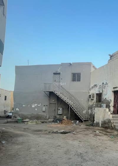 Residential Building for Sale in Al Usayfirin, Madina - For sale, a traditional house in Medina - Al-Asifrin