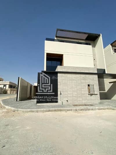 5 Bedroom Floor for Sale in Central Riyadh, Riyadh - Golden opportunity to live in the most upscale neighborhoods of Riyadh, a modern-designed upper floor in the Al-Rabwa Park project