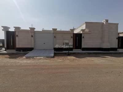 دور 4 غرف نوم للبيع في المدائن، حائل - دور علوي للبيع في حي المدائن – حائل