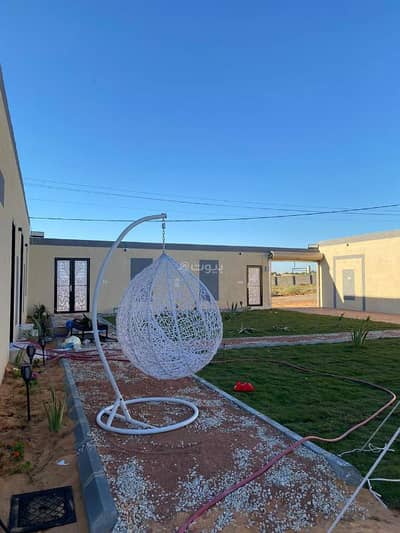 3 Bedroom Rest House for Sale in Aj Jilda, Unayzah - For sale, a retreat in the Al-Jaldah neighborhood in Unaizah