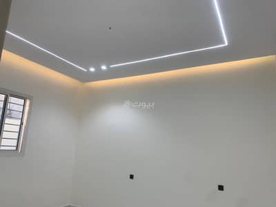 6 Bedroom Floor for Sale in Settlement Plan, Alhanakiuh - Iron door for sale