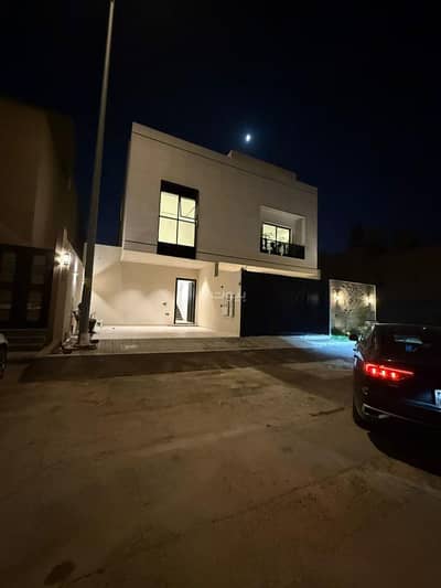 5 Bedroom Floor for Sale in North Riyadh, Riyadh - A house with 4 bedrooms for sale in Al Aredh neighborhood, Riyadh