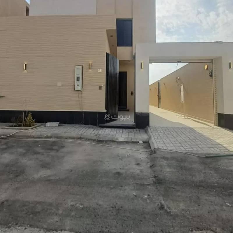 Floor For Sale in Al Bayan Neighborhood Floor For Sale in Al Bayan Neighborhood