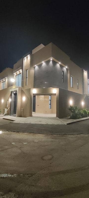 4 Bedroom Villa for Sale in East Riyadh, Riyadh - Villa For Sale in Al Janadriyah, East Riyadh