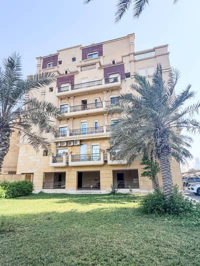 4 Bedroom Flat for Sale in North Jeddah, Jeddah - 4 Bedroom Apartment For Sale in Al Shati, Jeddah