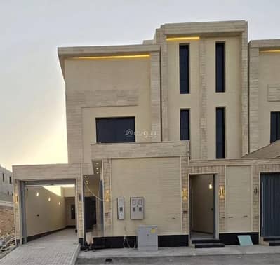 5 Bedroom Floor for Sale in East Riyadh, Riyadh - Floor For Sale in Al Bayan, Riyadh