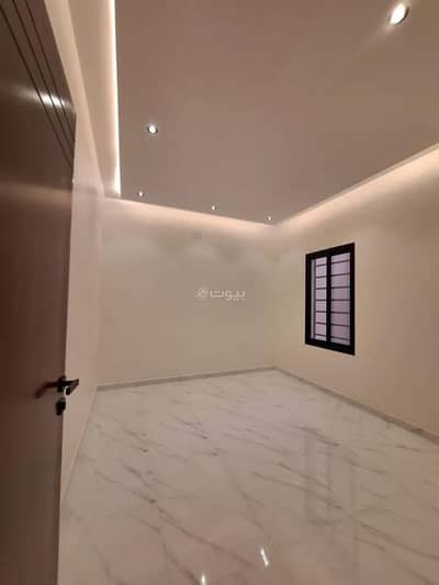 6 Bedroom Floor for Sale in South Riyadh, Riyadh - Floor For Sale in Badr, Riyadh