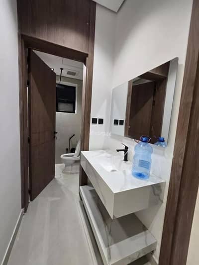 4 Bedroom Floor for Sale in South Riyadh, Riyadh - Floor For Sale in Okaz, Riyadh 4 Bedroom Floor for Sale in South Riyadh, Riyadh - Floor For Sale in Okaz, Riyadh