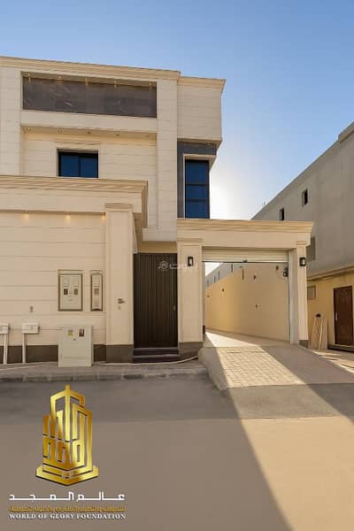 3 Bedroom Floor for Sale in East Riyadh, Riyadh - Apartment for sale in Al Janadriyah, Riyadh