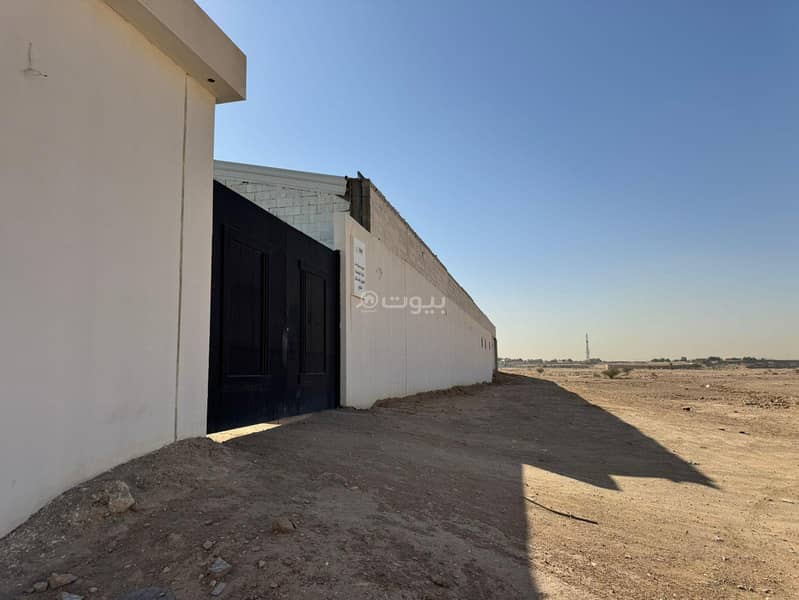 مستودع واراضي مسوره للايجار في طريق الحائر جنوب الرياض بمساحات مختلفه مستودع واراضي مسوره للايجار في طريق الحائر جنوب الرياض بمساحات مختلفه