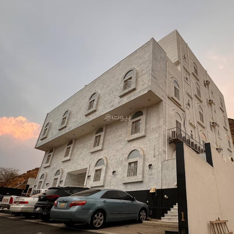 Building for sale in Al Khadra Neighborhood, Makkah Building for sale in Al Khadra Neighborhood, Makkah