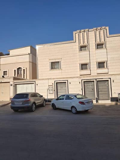 6 Bedroom Floor for Sale in West Riyadh, Riyadh - Floor for Sale in Tuwaiq, West Riyadh 6 Bedroom Floor for Sale in West Riyadh, Riyadh - Floor for Sale in Tuwaiq, West Riyadh