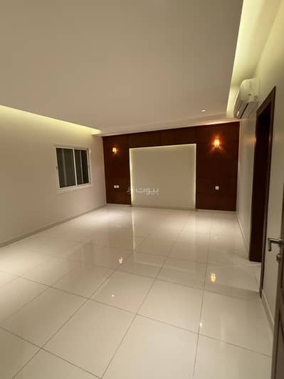 4 Bedroom Flat for Sale in North Riyadh, Riyadh - Apartment for sale with an outdoor yard