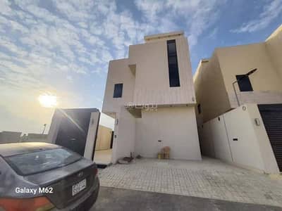 4 Bedroom Floor for Sale in West Riyadh, Riyadh - Floor for sale in Dahiat Namar