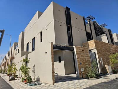 5 Bedroom Villa for Sale in East Riyadh, Riyadh - Modern duplex corner villa for sale in Al-Rymal neighborhood