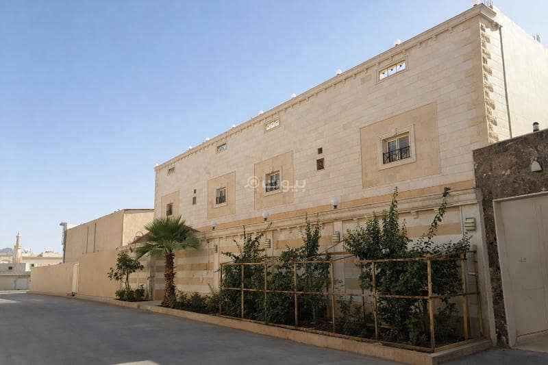 5-apartment building for sale in King Fahd layout 5-apartment building for sale in King Fahd layout