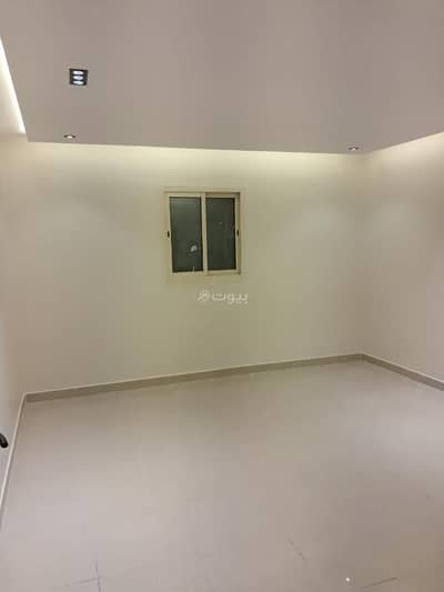 1 Bedroom Apartment for Rent in East Riyadh, Riyadh - A one-bedroom apartment with a large living room and kitchen with a bathroom for rent in Córdoba, Riyadh.