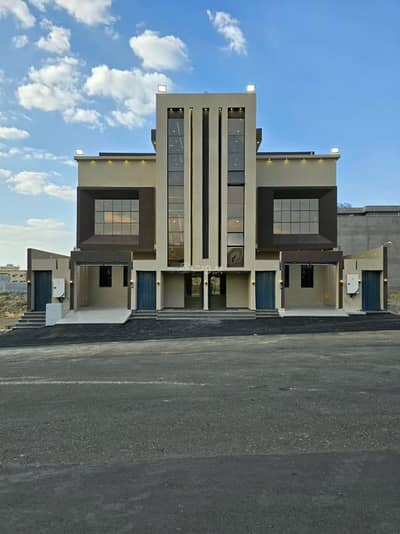 6 Bedroom Flat for Sale in Al Zuhur, Abha - Luxurious upper floors for sale Durrat Al-Muhala - Abha