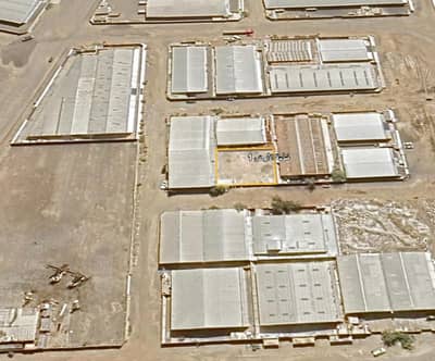 Residential Land for Sale in South Jeddah, Jeddah - Commercial land for sale in Al-Sarouriya warehouses, Jeddah