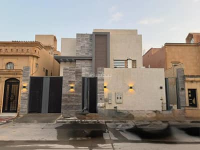 5 Bedroom Villa for Sale in East Riyadh, Riyadh - An internal staircase and two apartments for sale in the Al-Monseya neighborhood, prime location.