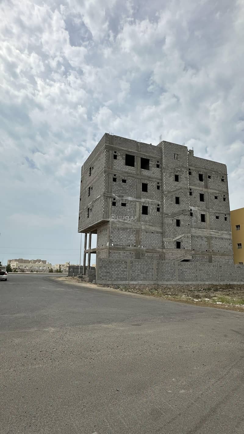 For sale, a commercial building in the city of Jizan. For sale, a commercial building in the city of Jizan.