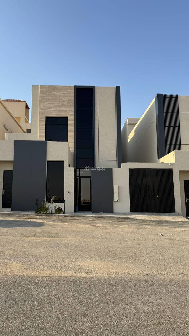 Villa For Sale in Al Mahdiyah, Riyadh Villa For Sale in Al Mahdiyah, Riyadh
