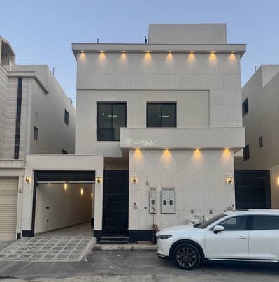 4 Bedroom Floor for Sale in East Riyadh, Riyadh - A distinguished housing opportunity in the neighborhood (Al-Janadriyah, Gate of the East) A developed location close to all services. 4 Bedroom Floor for Sale in East Riyadh, Riyadh - A distinguished housing opportunity in the neighborhood (Al-Janadriyah, Gate of the East) A developed location close to all services.