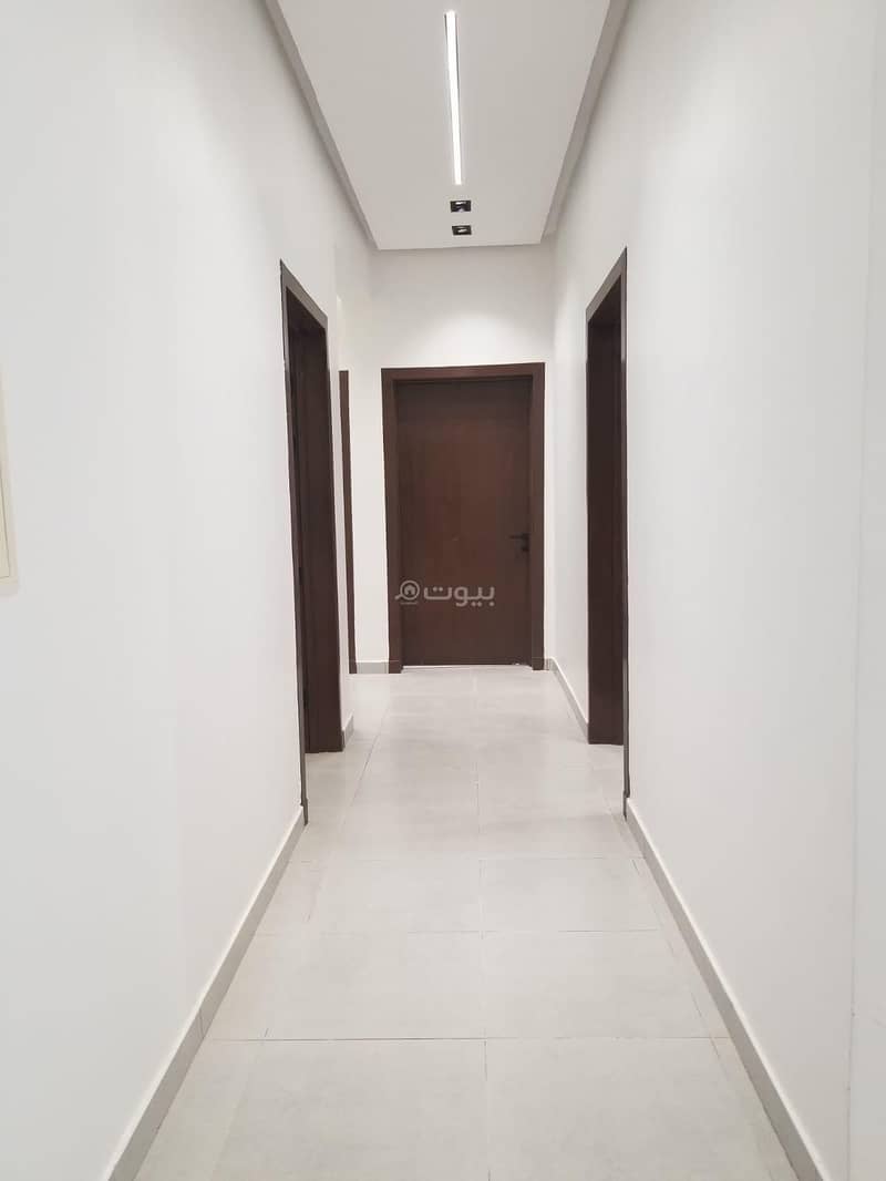 Two ground floors and two upper floors with two apartments in Al-Ahd neighborhood. Two ground floors and two upper floors with two apartments in Al-Ahd neighborhood.