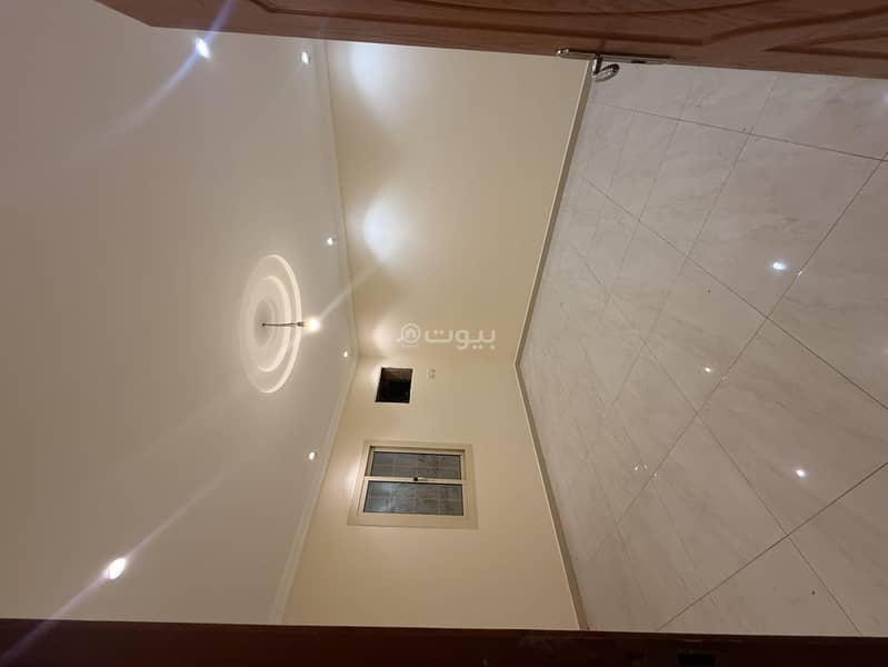 3 bedrooms, a hall, two bathrooms, and a kitchen. 3 bedrooms, a hall, two bathrooms, and a kitchen.