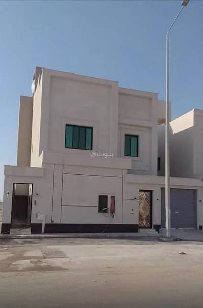دور 5 غرف نوم للبيع في شرق الرياض، الرياض - دور للبيع في النظيم، شرق الرياض