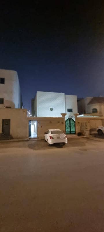 Family apartment for rent in northern Riyadh, Al-Aqiq neighborhood, on the first floor of a renovated villa. Family apartment for rent in northern Riyadh, Al-Aqiq neighborhood, on the first floor of a renovated villa.