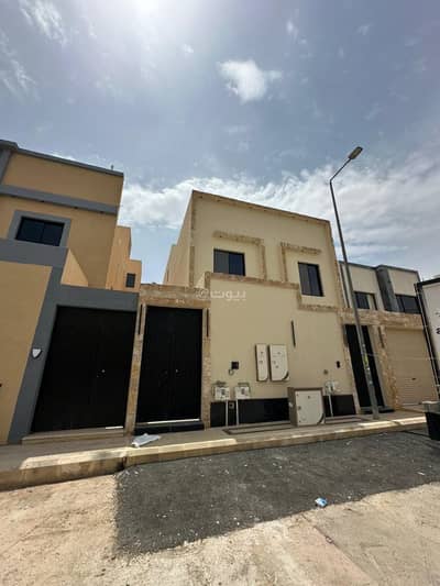 دور 4 غرف نوم للبيع في شرق الرياض، الرياض - للبيع شقه سكنيه ممتازه حى النسيم العربى