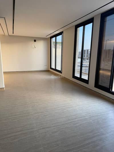 فلیٹ 5 غرف نوم للبيع في شرق الرياض، الرياض - Studio Apartment For Sale in Al Murjan