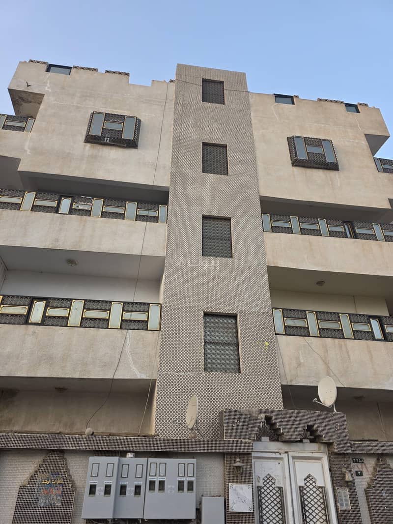 Building for sale near the Prophet's Mosque Building for sale near the Prophet's Mosque