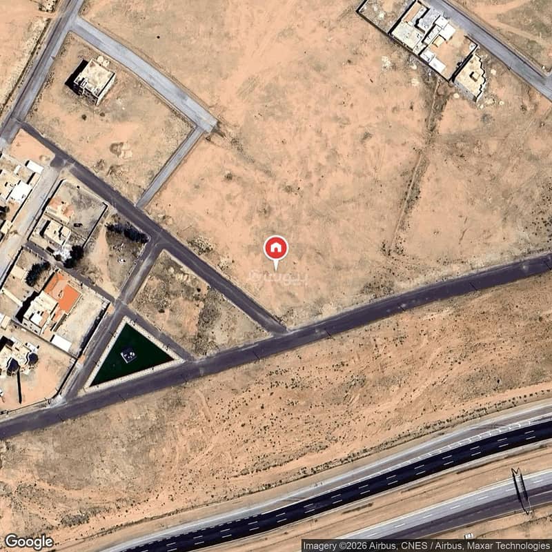 Commercial Land For Sale in Alsiyh Walhajaziuh Commercial Land For Sale in Alsiyh Walhajaziuh
