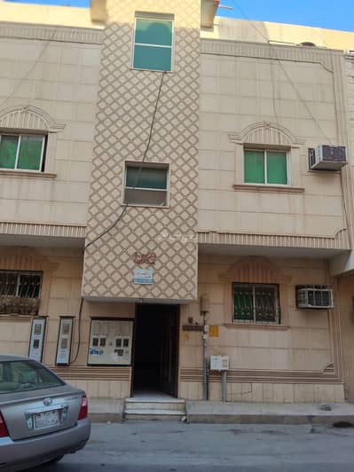 Residential Building for Sale in Central Riyadh, Riyadh - 3+ Bedroom Commercial Building For Sale in Jabra, Riyadh