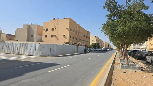 Commercial Land for Sale in West Riyadh, Riyadh - Commercial land for sale in Labn